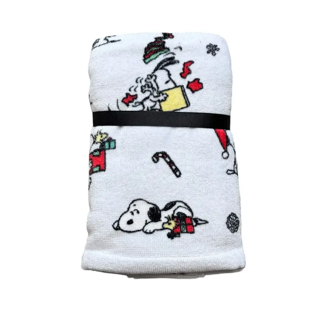 Peanuts Snoopy Woodstock 2 Pack Hand Towels NWT 16in x 28in Holiday Print
